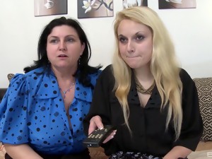 Mature Slut Teaches A Younger Blonde How To Pleasure Herself