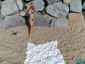 Tepi pantai, Bikini, Rambut pirang, Pasangan kekasih, Seks publik