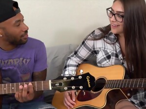 Big Titted Nerdy Girl With Her Black Boyfriend - Amateur Interracial Hardcore