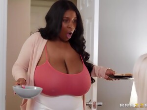 Fun-sized Teen Pleasuring Fat Ebony In The Kitchen