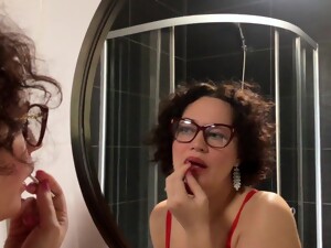 Slut Eats Cum From Her Torn Nylon Pantyhose!