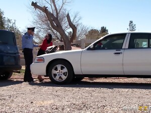 Coche, Paja con tetas, Uniforme