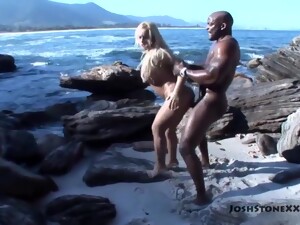 Interracial Beach Porn -blonde Mature With Big Ass Takes Bbc