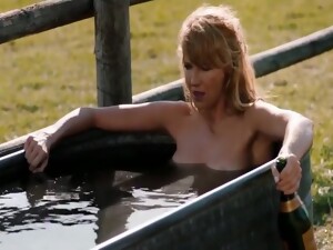 Celebrity Kelly Reilly Loves To Streak And Freak In Yellowstone (2018)