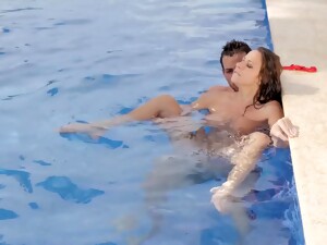 Passionate Fucking In The Pool Ends With Cum On Ass For Martina Gold