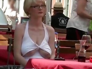 Gros seins, Fétichisme, MILF, En extérieur