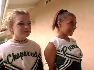Cheerleader, Donna-Donna-Uomo, Mutandine