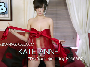 Kate-Anne - Im Your Birthday Present - BoppingBabes