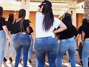 Hips Don T Lie - Sexy Horny Dance Video