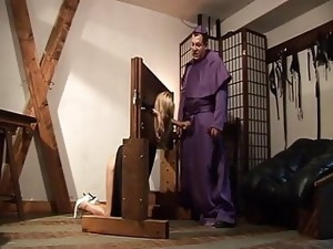 BDSM, Pétage de cul, Suçage de bite, Jouir a l'intérieur, Italiennes, Mature, Maman enculée